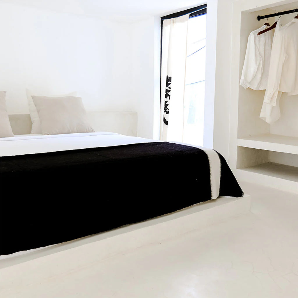 The Siempre Recycled Blanket