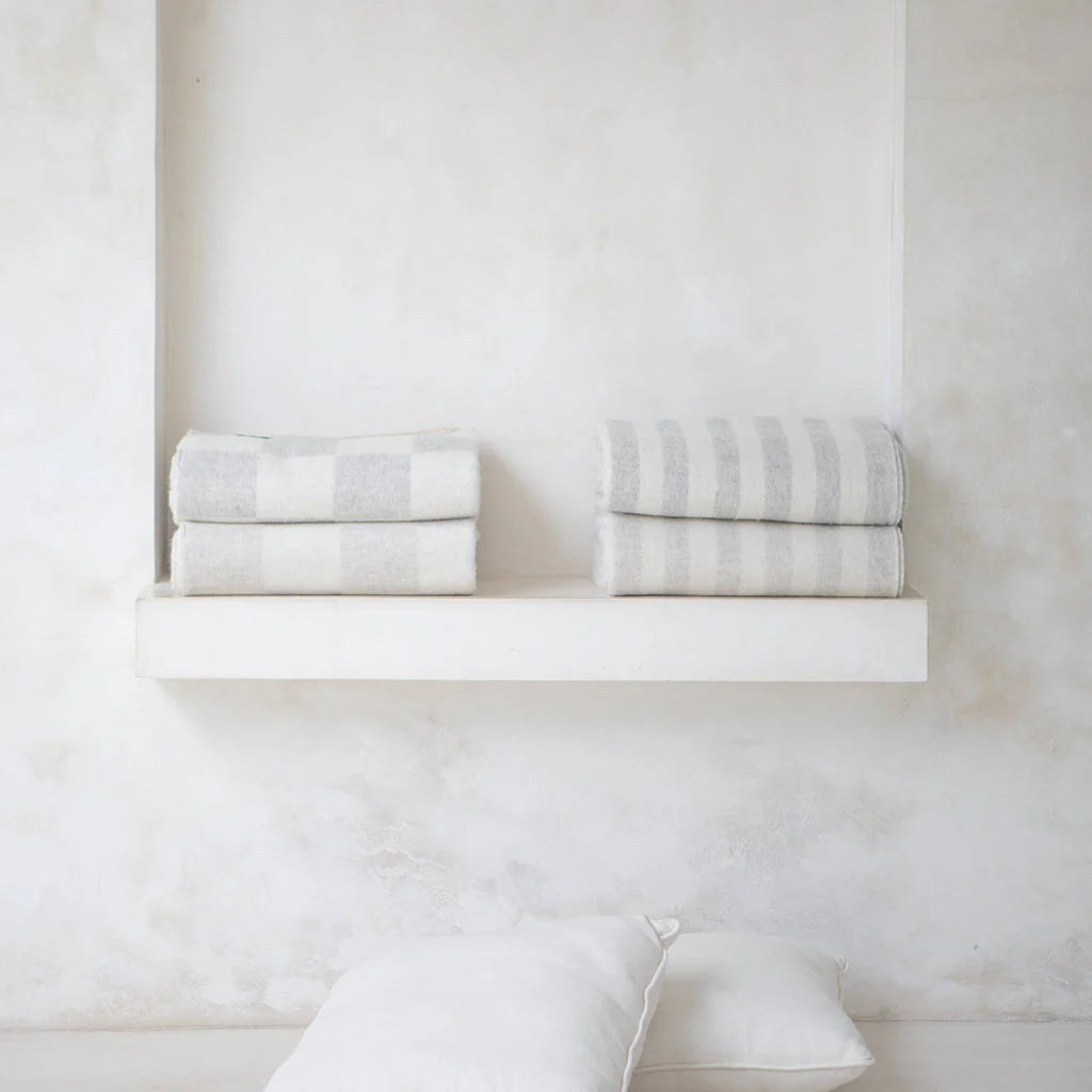 Crosby Heirloom Blanket (Shoji/Ivory)